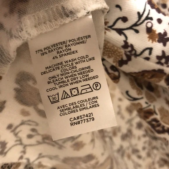 Ann Taylor petite floral tee - Picture 4 of 4